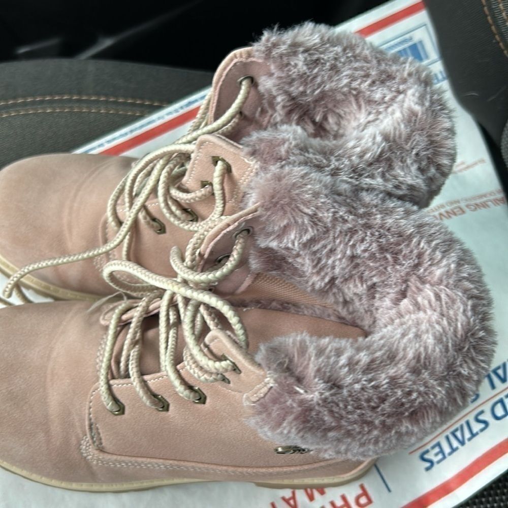 Lugz boots kids size 2 - Picture 2 of 8